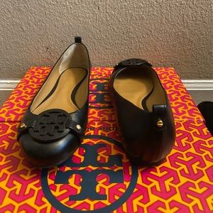 Women’s flats